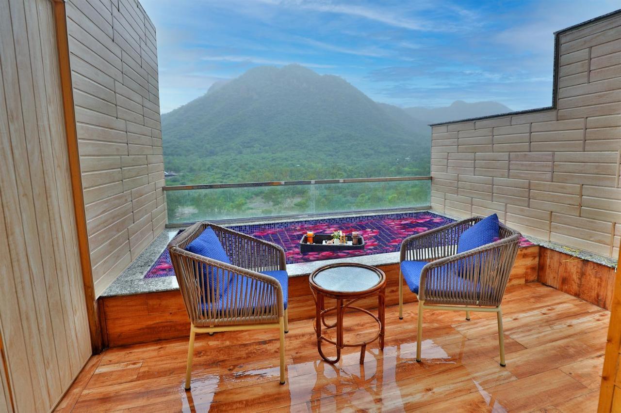 แบมบู สา รีสอร์ต แอนด์ สปา Hotel อุเดเปอร์ ภายนอก รูปภาพ