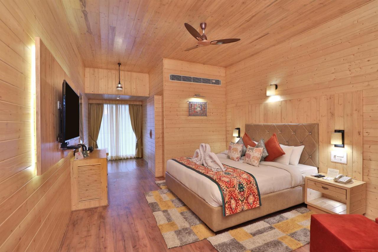แบมบู สา รีสอร์ต แอนด์ สปา Hotel อุเดเปอร์ ภายนอก รูปภาพ